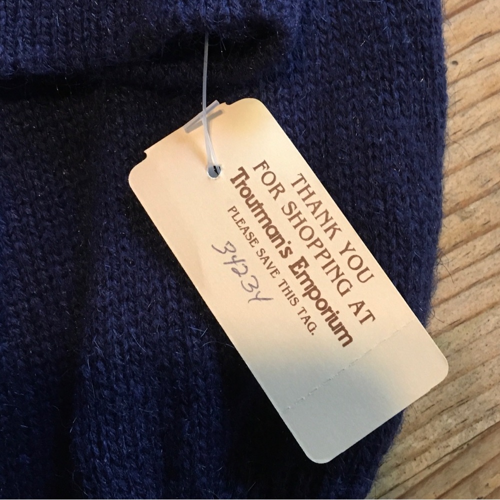 VINTAGE Alfred Dunner Cottagecore
 Navy Blue Embroidered Floral Sweater - Picture 13 of 13